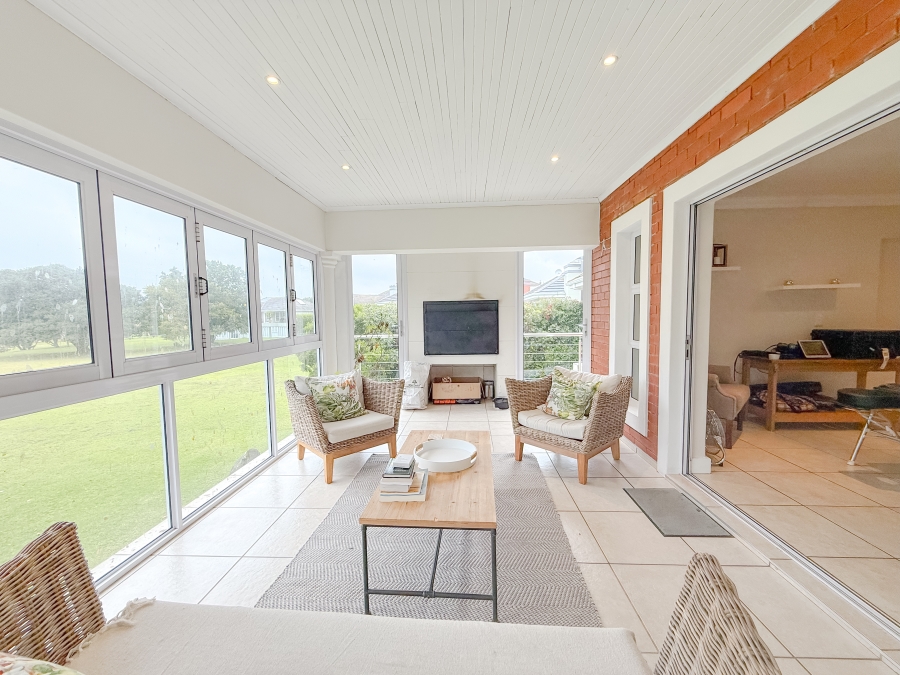 To Let 3 Bedroom Property for Rent in Keurbooms River Western Cape